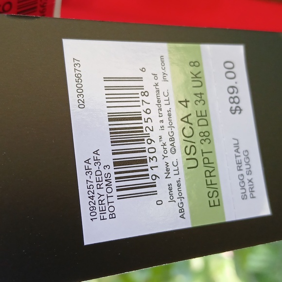 Jones New York Red Ankle Cropped Pants - Picture 7 of 10